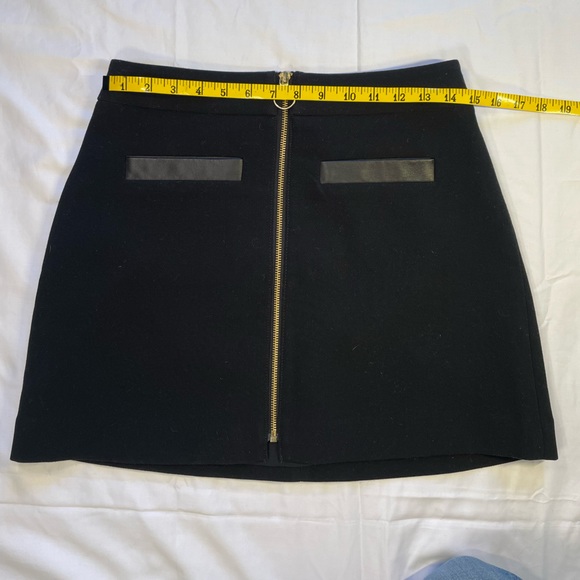 Express Black Zip-up Mini Skirt with Pockets Size 4 - Picture 6 of 8